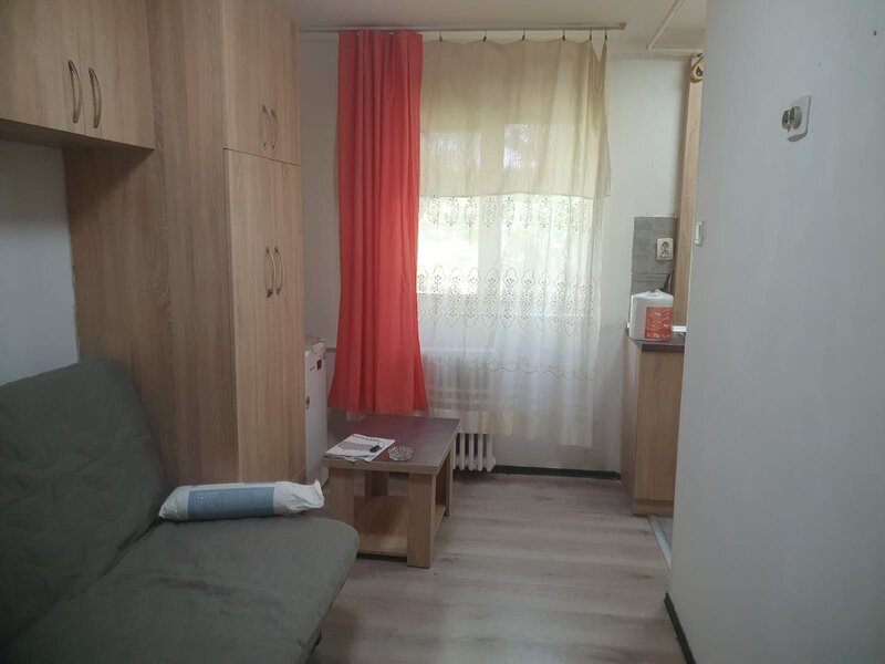 Berceni, Piata Sudului, Resita