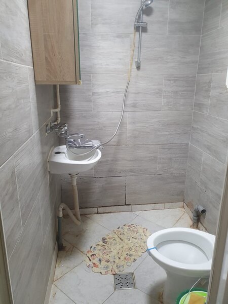 Berceni, Piata Sudului, Resita